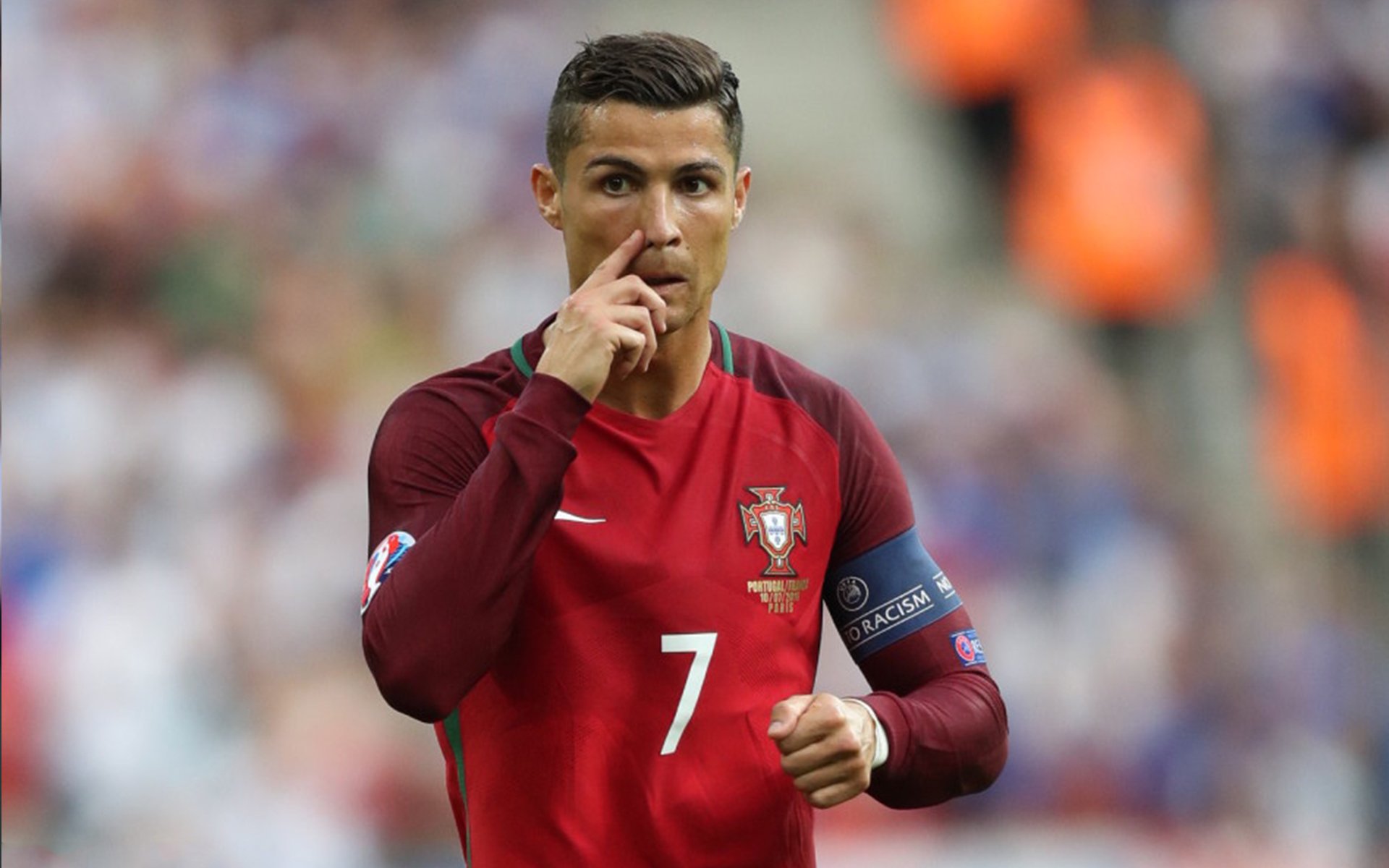 熊猫体育下载-德甲争冠战之夜，保罗展现巨星价值