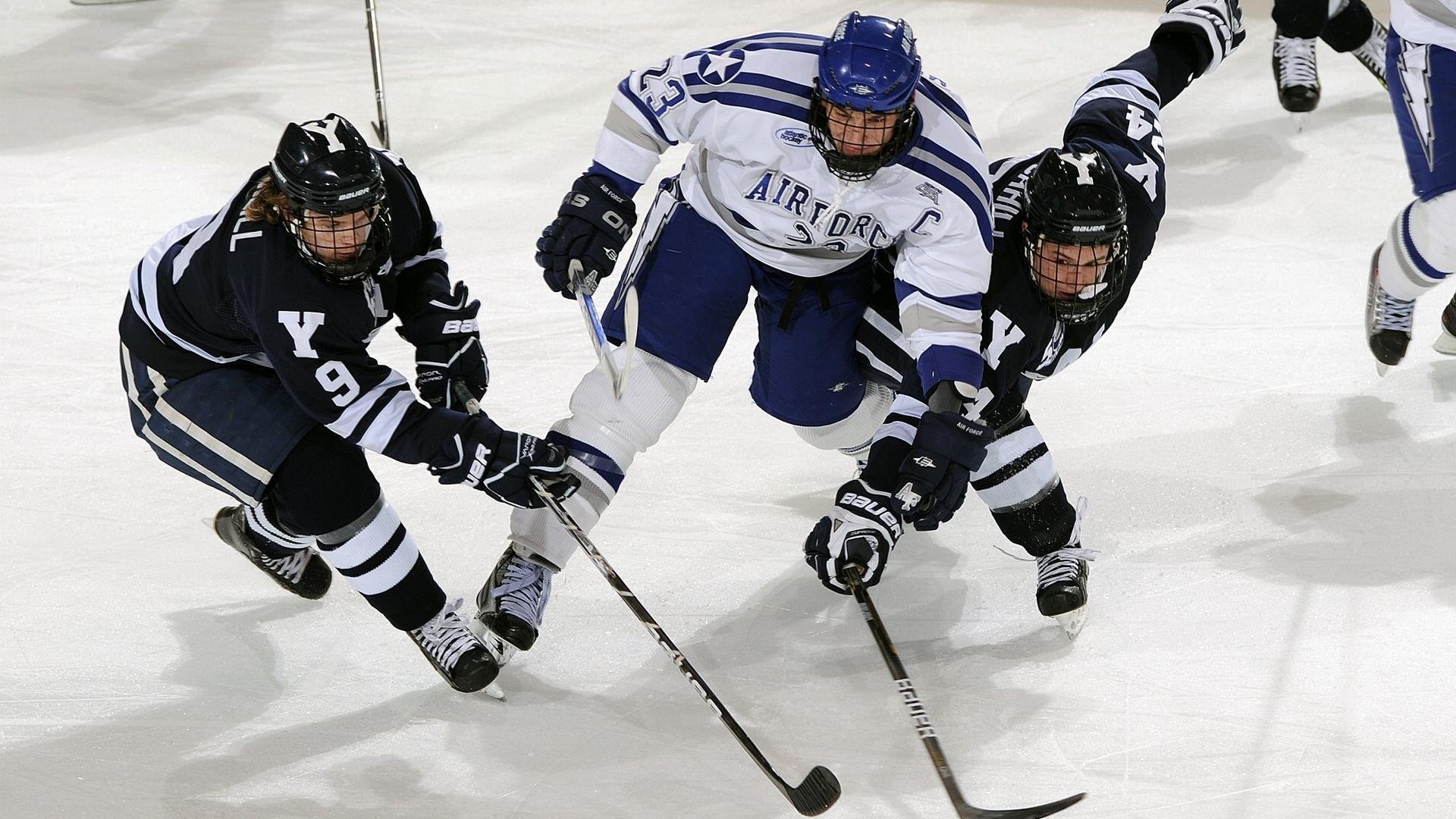 熊猫体育下载-德甲争冠战之夜，卡塞米罗关键节点连续得分，改写冠军版图