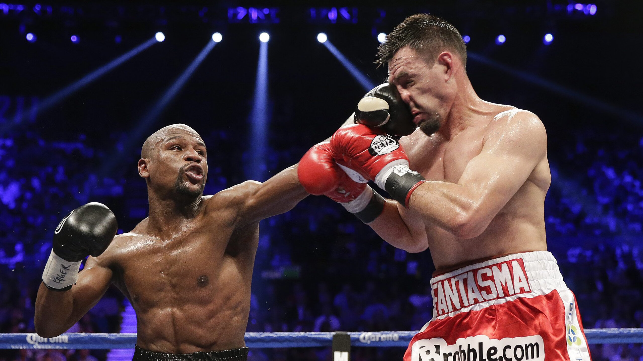 熊猫直播平台-德甲争冠战之夜，拉梅洛扛起全队，一个人的肩膀，一座城市的梦想